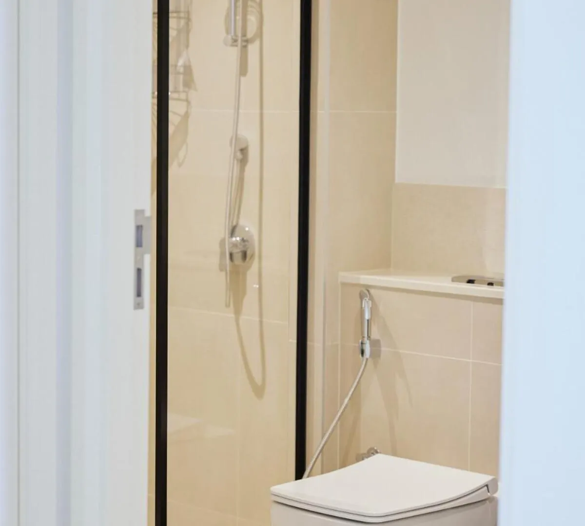 Spacious 1Br Burj Crown Downtown Dubai Apartment